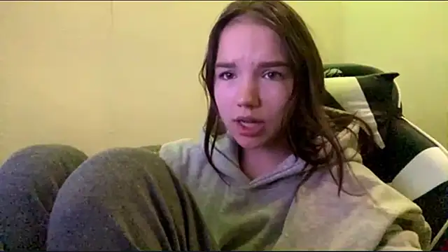 FewerCadre online show from 05/22/26, 06:13