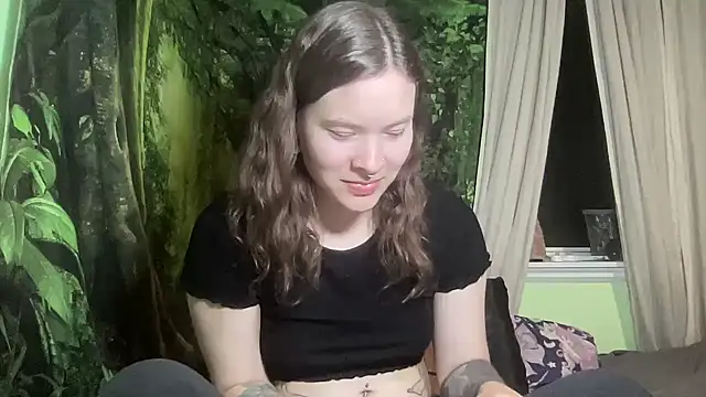 mo0ngoddess online show from 02/15/26, 08:24