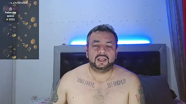 Snapshot of perverseveteranmanxxx chatting on 02/28/26, 12:33 perverseveteranmanxxx online show from 02/28/26, 12:33