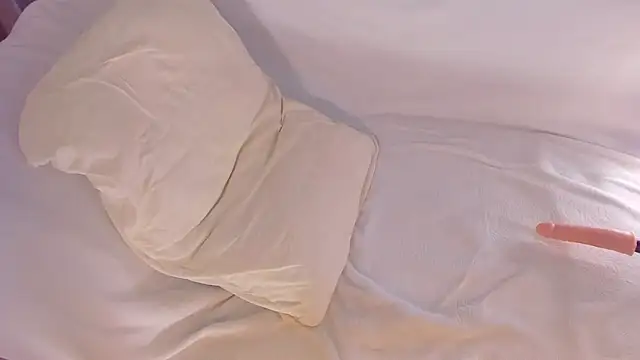 Anna-foxy online show from 06/04/26, 06:41