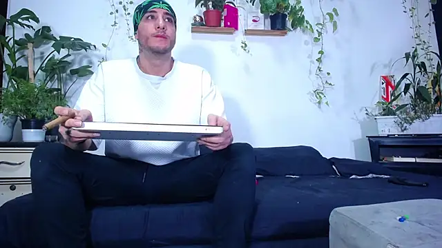 Adam Borsalino online show from 07/04/26, 03:45