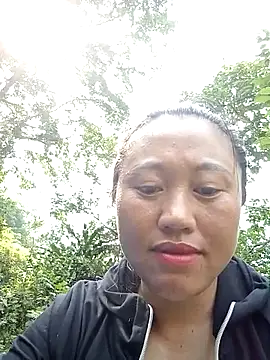 Snapshot of auro99 chatting on 05/16/26, 12:29 auro99 online show from 05/16/26, 12:29