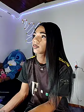 violeta E  online show from 05/12/26, 04:09