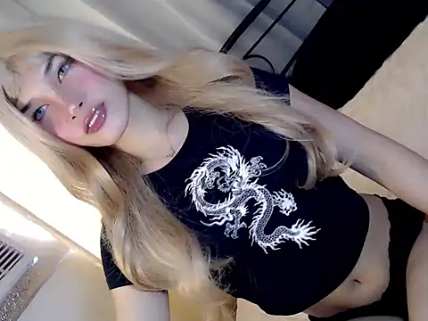 Snapshot of Lily_holly chatting on 06/04/26, 12:05 Lily holly online show from 06/04/26, 12:05