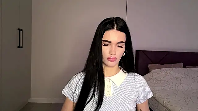 KarieEgge online show from 06/09/26, 03:12