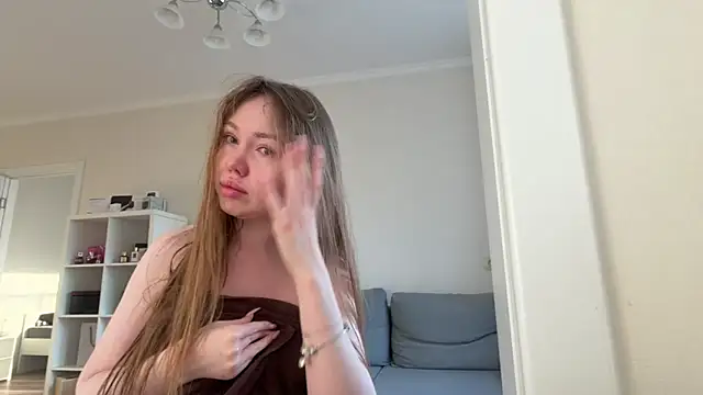 ValeryShine online show from 05/19/26, 01:11