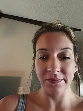 missbellastar online show from 05/21/26, 03:52