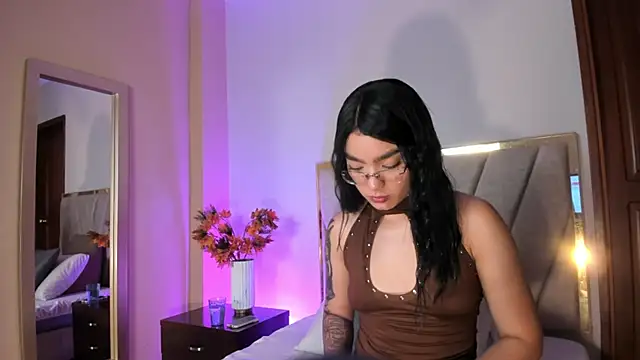 VenusStonee online show from 05/13/26, 11:40