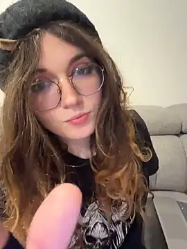 cutypiefull online show from 05/15/26, 11:12