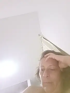 Nikki milf69 online show from 05/20/26, 04:29
