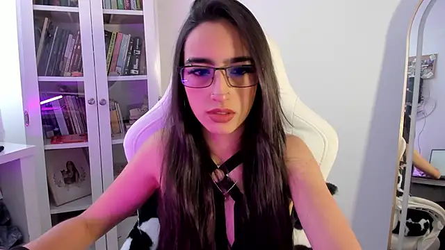 AgathaBlair online show from 05/20/26, 12:11