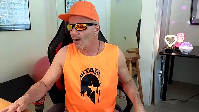 hotdadbod online show from 01/26/25, 09:18