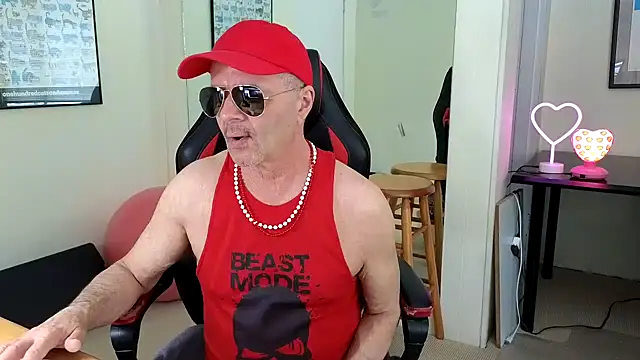 hotdadbod online show from 01/30/25, 09:25