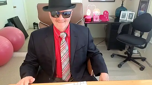 hotdadbod online show from 03/06/26, 09:44