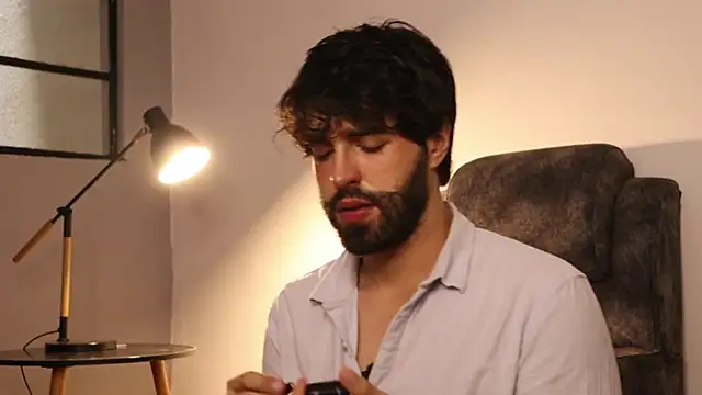 JuanMillano online show from 05/20/26, 02:01
