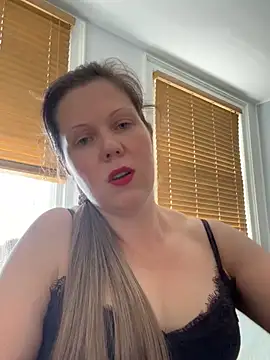 Snapshot of anabellefetish1 chatting on 05/24/26, 01:05 anabellefetish1 online show from 05/24/26, 01:05