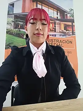 Snapshot of JULIETH__05 chatting on 05/19/26, 04:46 JULIETH 05 online show from 05/19/26, 04:46