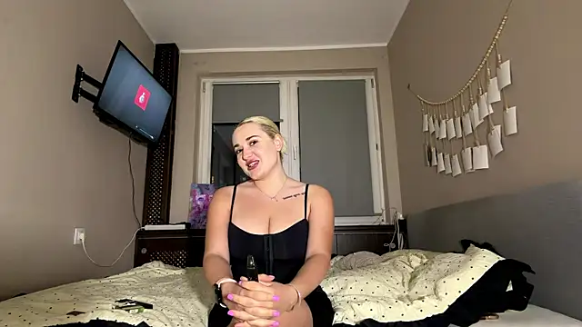 SidneySe online show from 05/12/26, 08:06