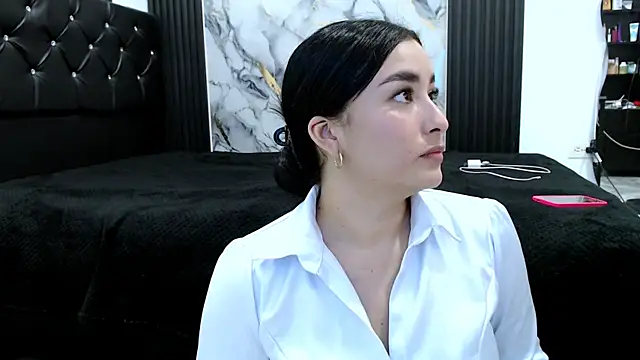 MiaReinig09 online show from 06/21/26, 07:27