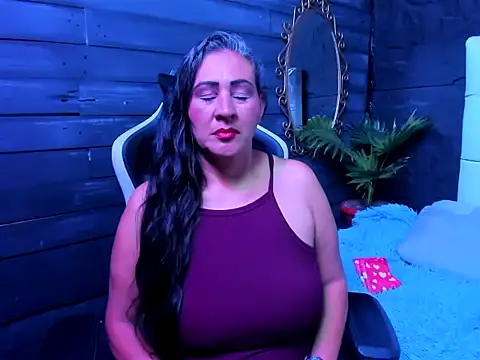 Victoria kyler online show from 05/19/26, 08:53