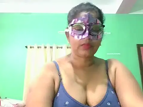 Kavya17 online show from 07/12/26, 06:21