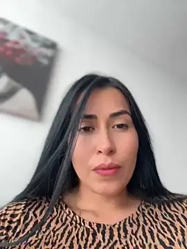 areviklusine1 online show from 04/25/26, 07:55