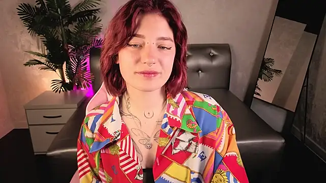 Nikki Gringer online show from 06/04/26, 01:11
