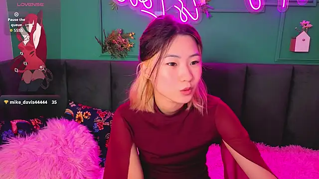 Runi Asian online show from 07/13/26, 01:30