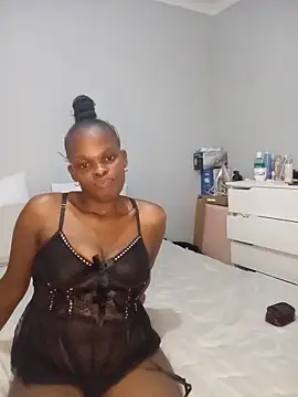 Joyxx95 online show from 06/08/26, 03:23