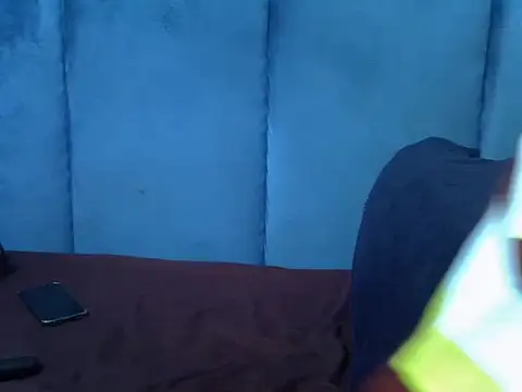 Queenleahx online show from 05/20/26, 05:57