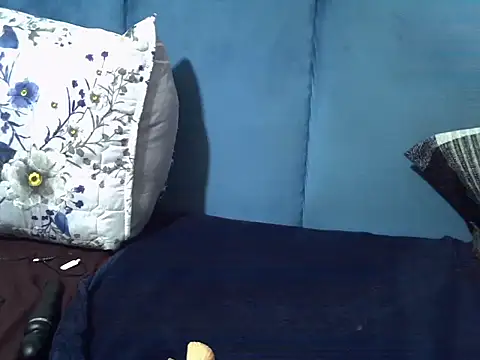 Queenleahx online show from 05/26/26, 06:09