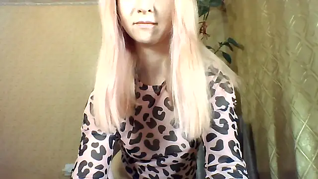 Lunaria5391 online show from 05/31/26, 08:10