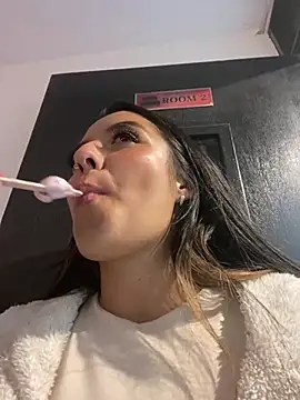 Megan pink18 online show from 05/23/26, 04:07