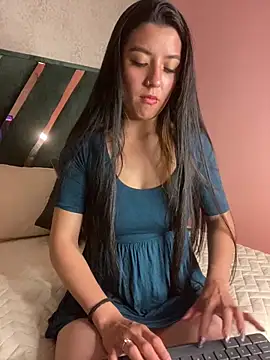 Megan pink18 online show from 06/18/26, 04:24