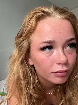miaflowerxx online show from 06/04/26, 11:05