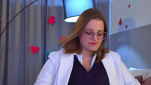 AlexaAvery online show from 07/08/26, 06:29