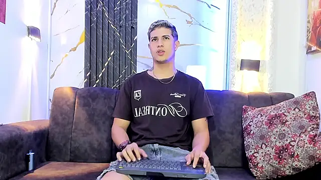 dominic connor online show from 06/20/26, 03:42