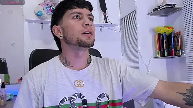 StefanoBigCock online show from 05/21/26, 07:10