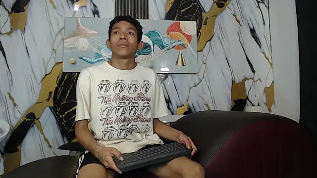 RONALDA HOT26 online show from 06/07/26, 07:34