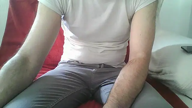 Snapshot of xeson47 chatting on 05/19/26, 09:15 xeson47 online show from 05/19/26, 09:15