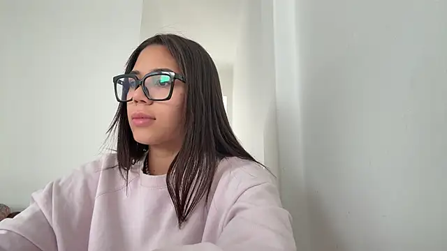 QueeNataly online show from 05/18/26, 11:38