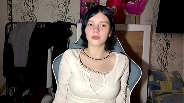 MinnieMoonie online show from 05/15/26, 02:13