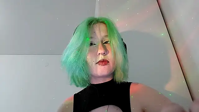 HunXena online show from 05/17/26, 03:19