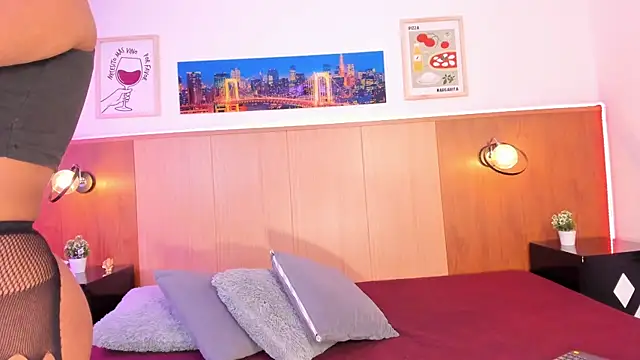Snapshot of Anniie_Fox_ chatting on 07/08/26, 01:04 Anniie Fox online show from 07/08/26, 01:04