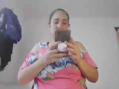 Pamela sa online show from 06/18/26, 06:23