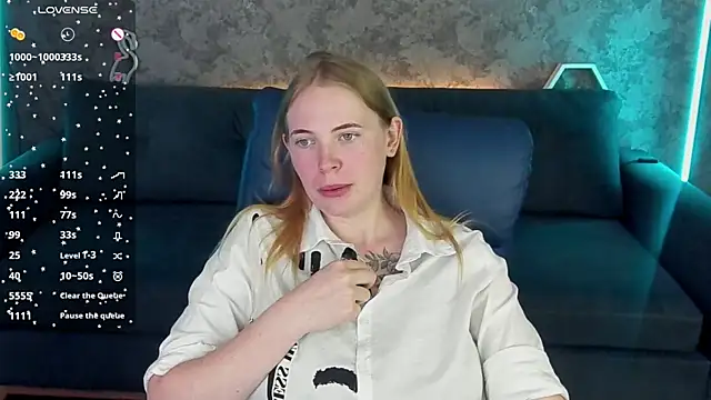 NikkyReyyy online show from 05/17/26, 02:35