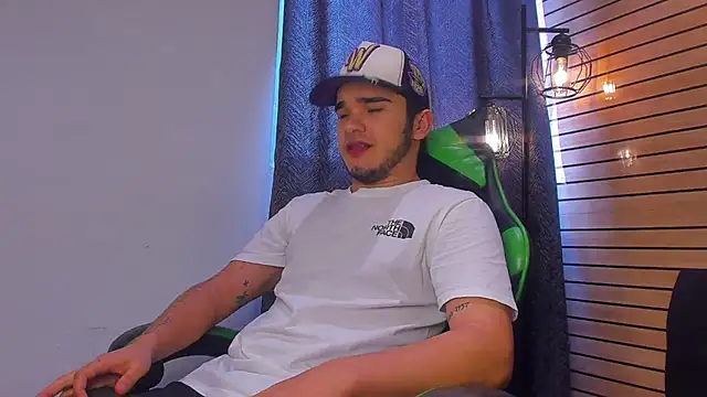 Brandoncrew online show from 05/15/26, 09:55