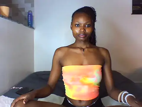 Lanita Lata online show from 05/18/26, 07:41