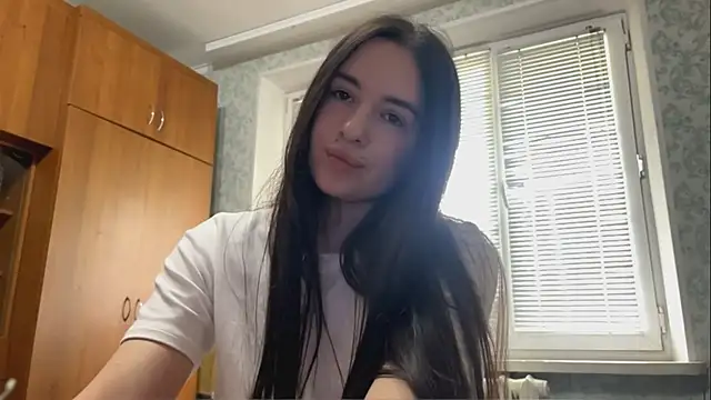 CarolineRu online show from 05/25/26, 09:59