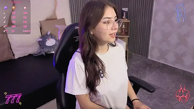 andrea tay1 online show from 06/14/26, 11:23